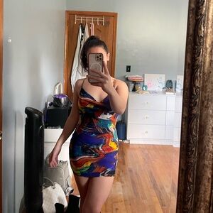 Miss Lola COCKTAILS IN CABO ABSTRACT MINI DRESS.